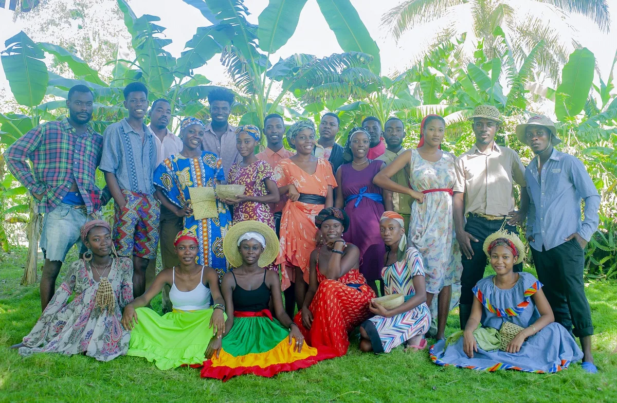 Lavi: eritaj kiltirèl ak plezi fanmi pou jèn yo nan Jakmèl