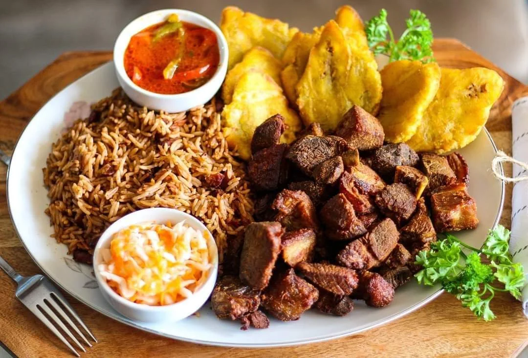 Ayiti: Kuizin ayisyen an, pami pi bon nan mond lan! Ayiti: Kuizin ayisyen an, pami pi bon nan mond lan!