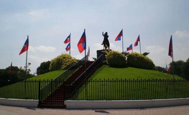 Ayiti: Poukisa moun konfonn  Inite se Fòs  ak  Libète - Egalite - Fratènite ?