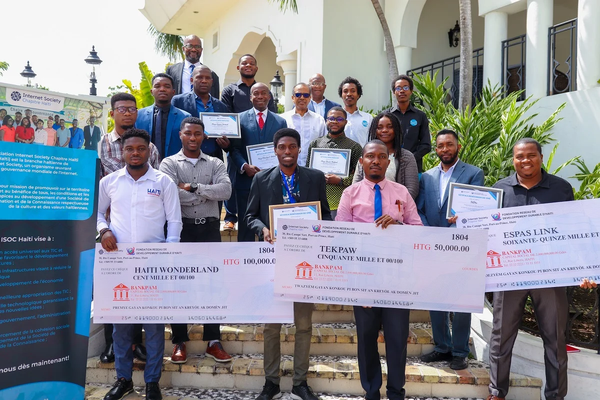 Haïti Wonderland te nonmen pi bon sit entènèt kreyòl ki itilize domèn .ht la Haïti Wonderland te nonmen pi bon sit entènèt kreyòl ki itilize domèn .ht la