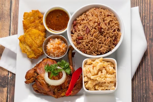 Kisa pou manje manje midi an Ayiti? Manje esansyèl pou gou Kisa pou manje manje midi an Ayiti? Manje esansyèl pou gou