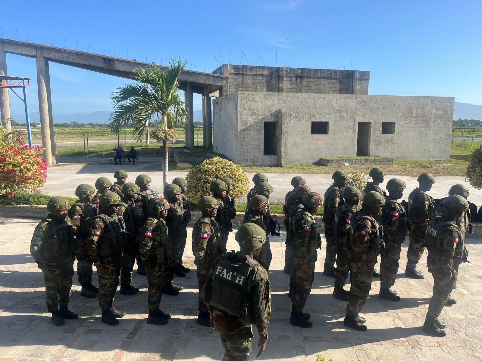 Fuerza Armada d’HAITI Fuerza Armada d’HAITI