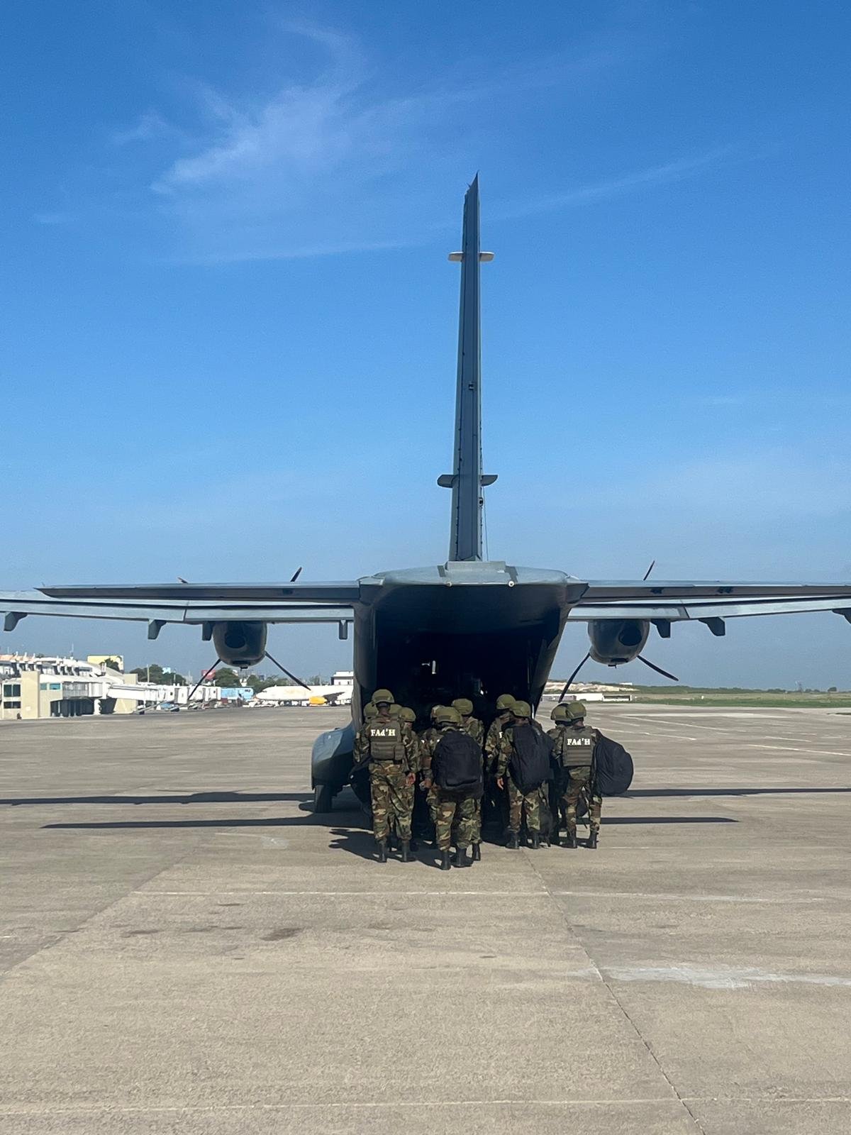 Fuerza Armada d’HAITI Fuerza Armada d’HAITI